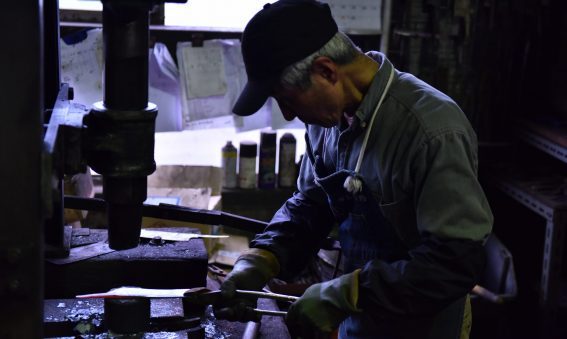 Katsushige Anryu Artisan Knife maker